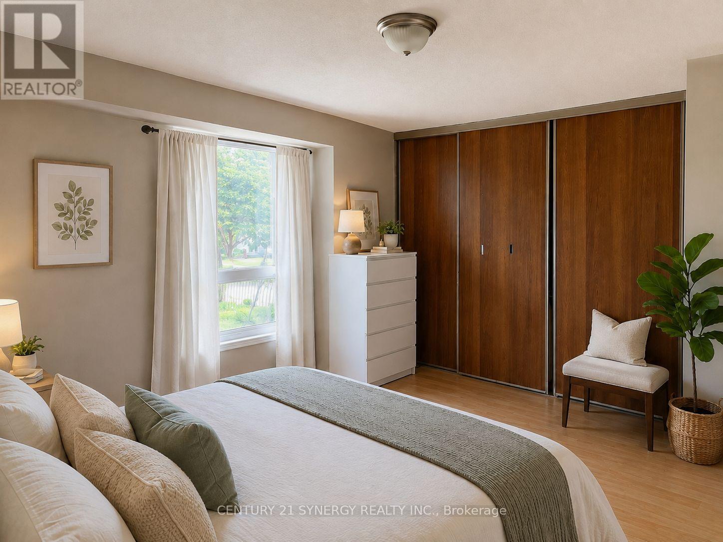 2307 Stonehenge Crescent, Ottawa, Ontario  K1B 4N7 - Photo 6 - X13679056