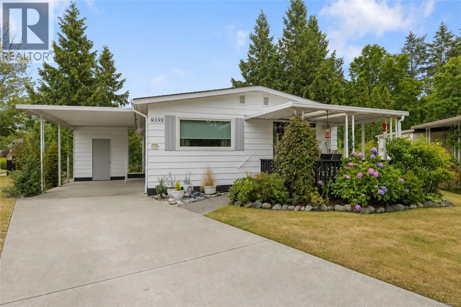 9395 Lauries Lane, Sidney, British Columbia