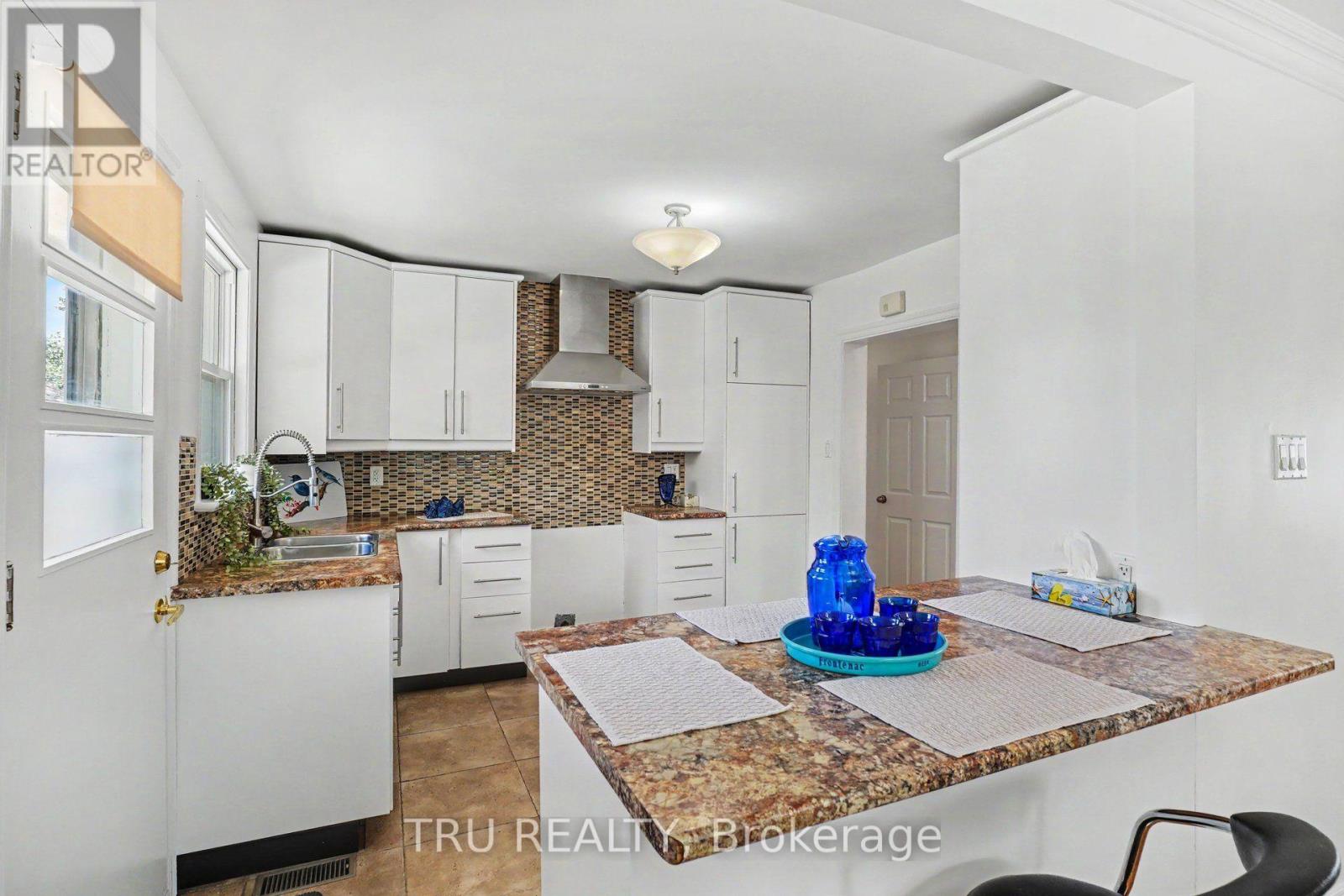 1908 Saunderson Drive, Ottawa, Ontario  K1G 2C7 - Photo 10 - X13680514