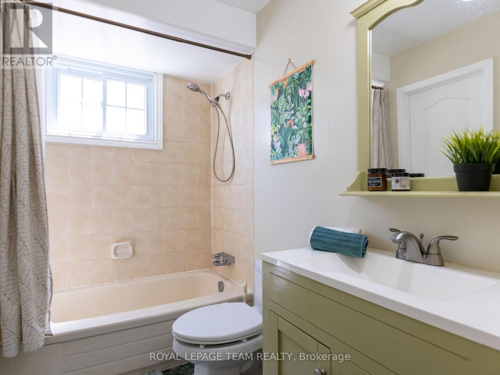930 Alenmede Crescent, Ottawa, Ontario  K2B 8K5 - Photo 18 - X13680530
