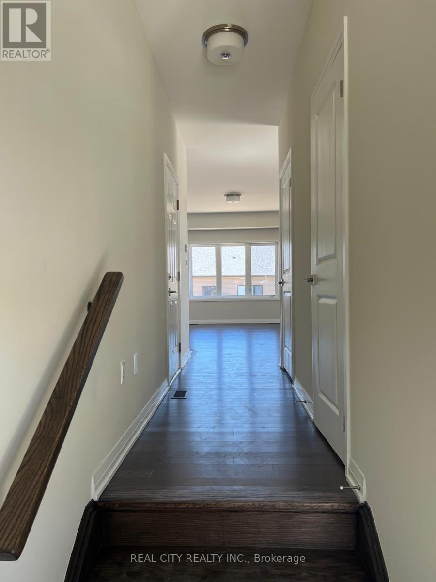 3047 Sandy Acres Avenue, Severn (West Shore), Ontario  L3V 8R3 - Photo 2 - S13680518