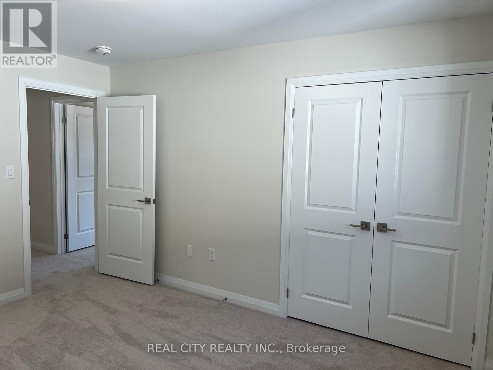 3047 Sandy Acres Avenue, Severn (West Shore), Ontario  L3V 8R3 - Photo 23 - S13680518