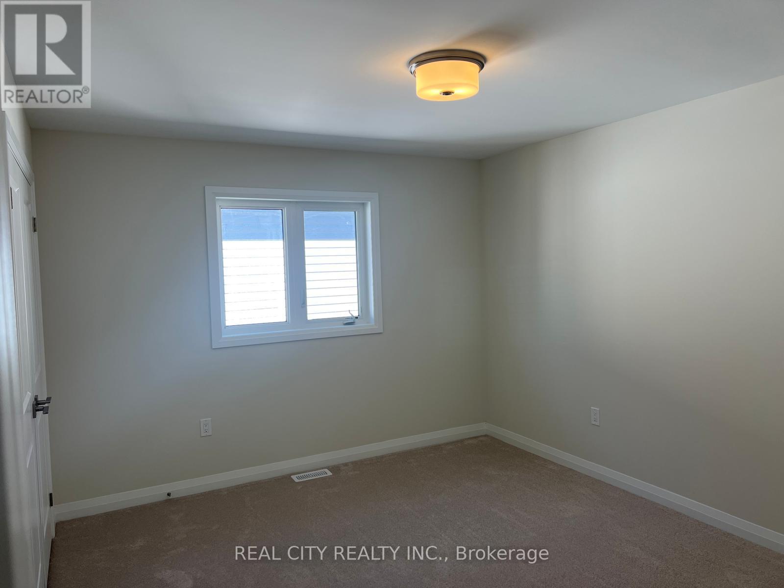 3047 Sandy Acres Avenue, Severn (West Shore), Ontario  L3V 8R3 - Photo 24 - S13680518