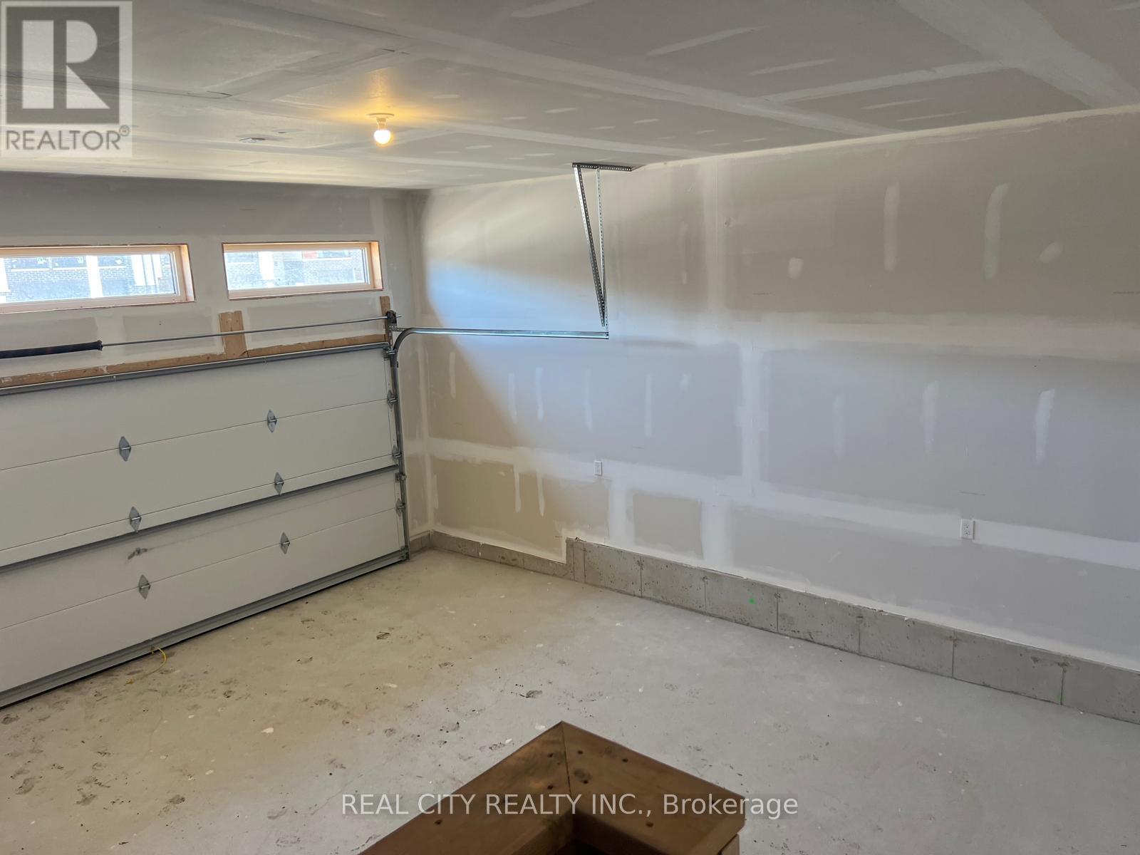 3047 Sandy Acres Avenue, Severn (West Shore), Ontario  L3V 8R3 - Photo 31 - S13680518
