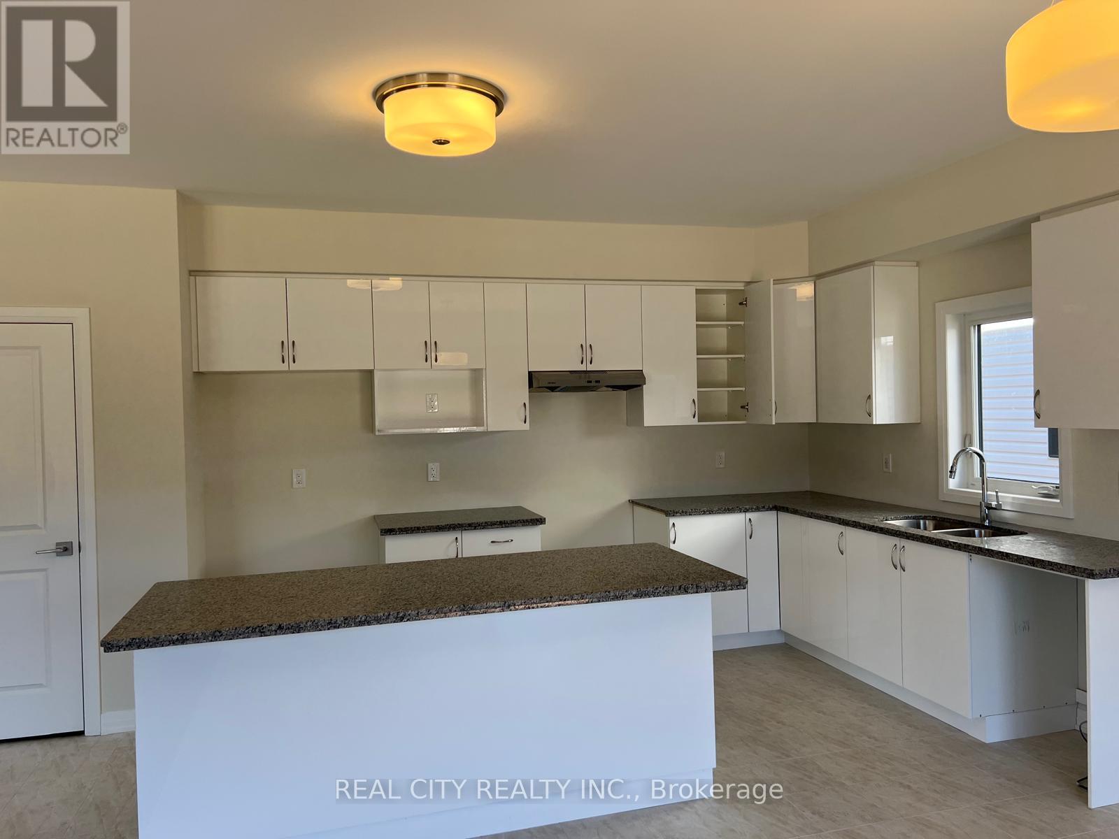 3047 Sandy Acres Avenue, Severn (West Shore), Ontario  L3V 8R3 - Photo 9 - S13680518