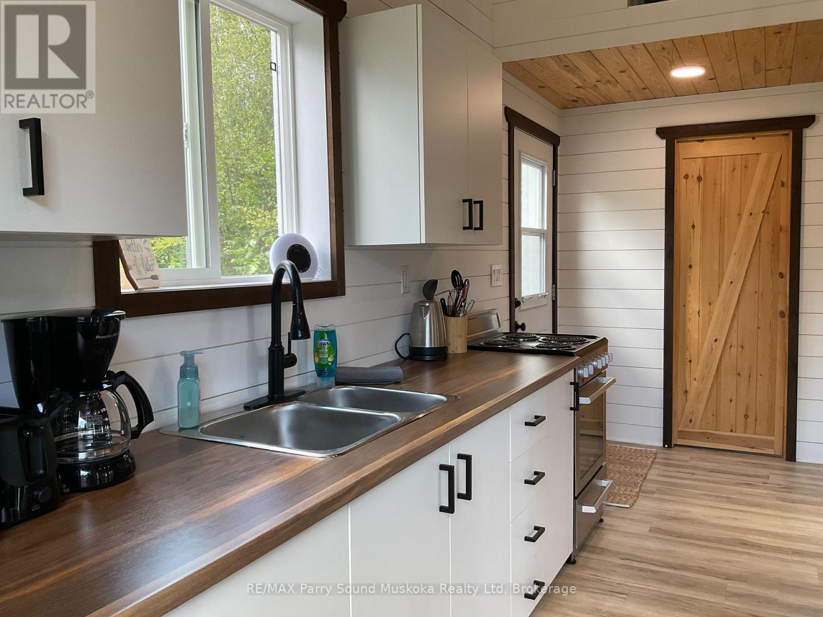 590 Clear Lake Road, Parry Sound Remote Area (Arnstein), Ontario  P0H 1A0 - Photo 19 - X13680550