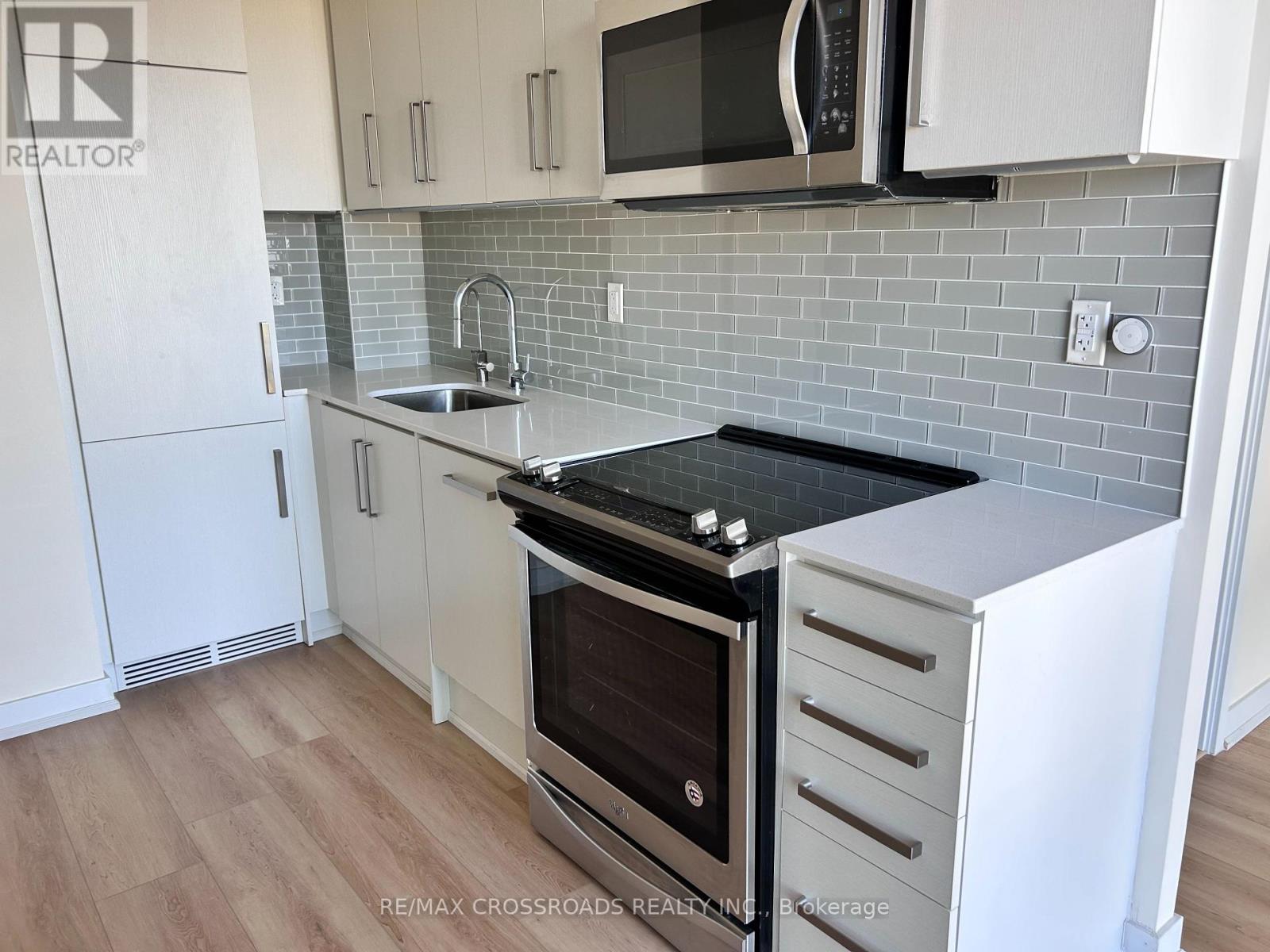2405 - 5180 Yonge Street, Toronto, Ontario  M2N 5P6 - Photo 24 - C13680548