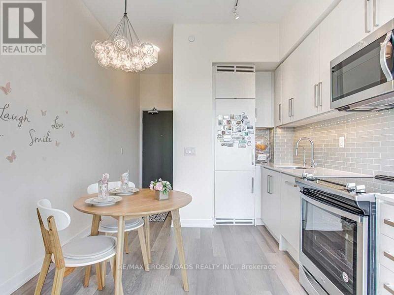 2405 - 5180 Yonge Street, Toronto, Ontario  M2N 5P6 - Photo 8 - C13680548