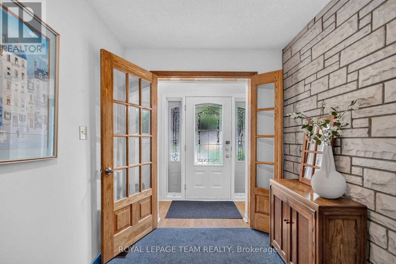 673 Golden Avenue, Ottawa, Ontario  K2A 2G3 - Photo 7 - X13680554