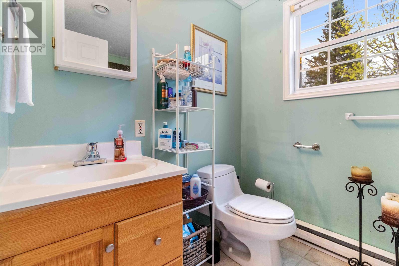 86 Thomson Drive, Bridgewater, Nova Scotia  B4V 3X5 - Photo 18 - 202612770