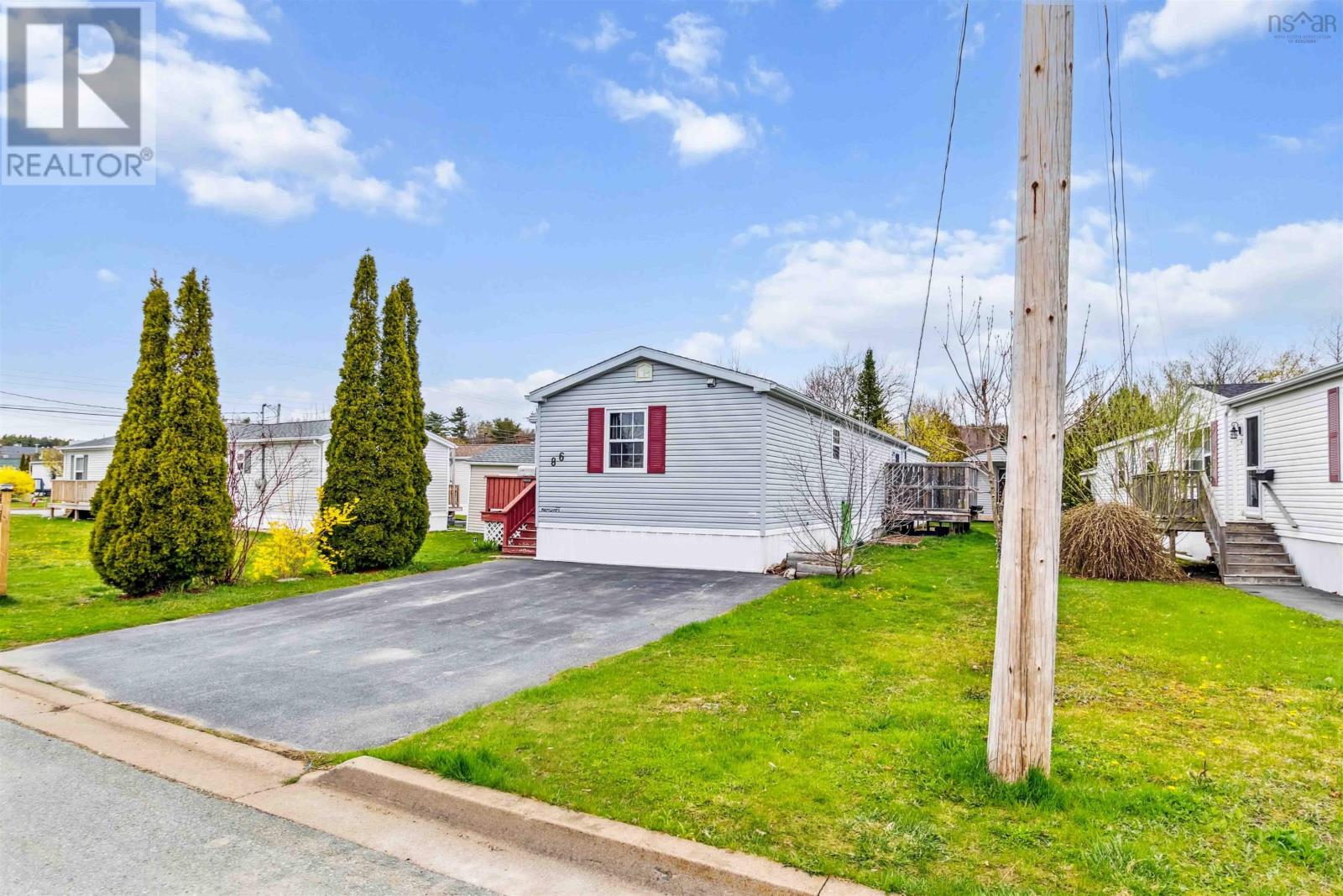 86 Thomson Drive, Bridgewater, Nova Scotia  B4V 3X5 - Photo 2 - 202612770