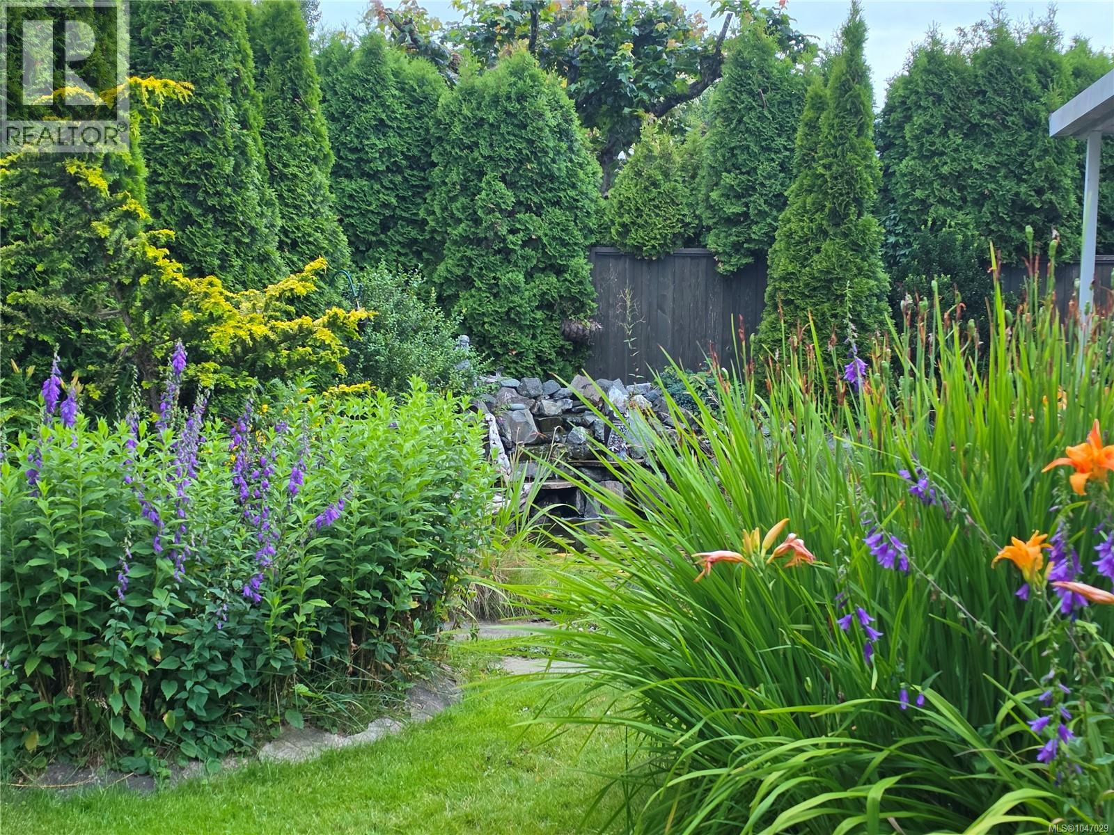 437 Rockland Rd, Campbell River, British Columbia  V9W 1N7 - Photo 40 - 1047029