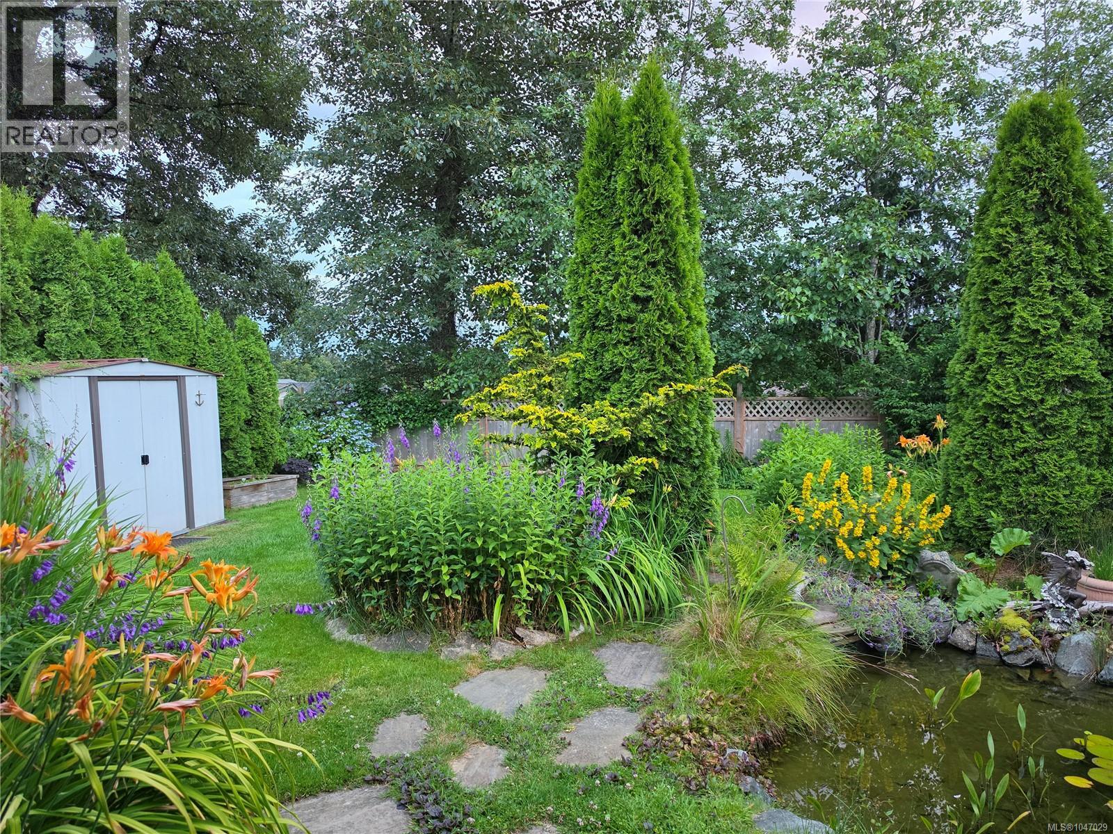 437 Rockland Rd, Campbell River, British Columbia  V9W 1N7 - Photo 39 - 1047029