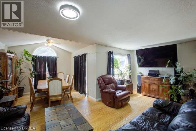 223 Melran Drive, Cambridge, Ontario  N3C 4E5 - Photo 10 - 40852449