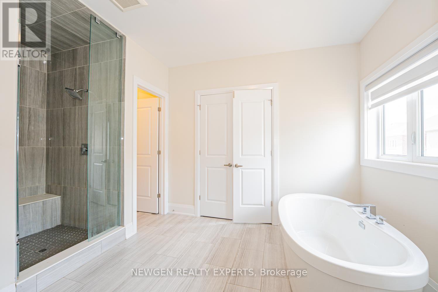 68 Stowmarket Street, Caledon, Ontario  L7C 3Y5 - Photo 26 - W13680564