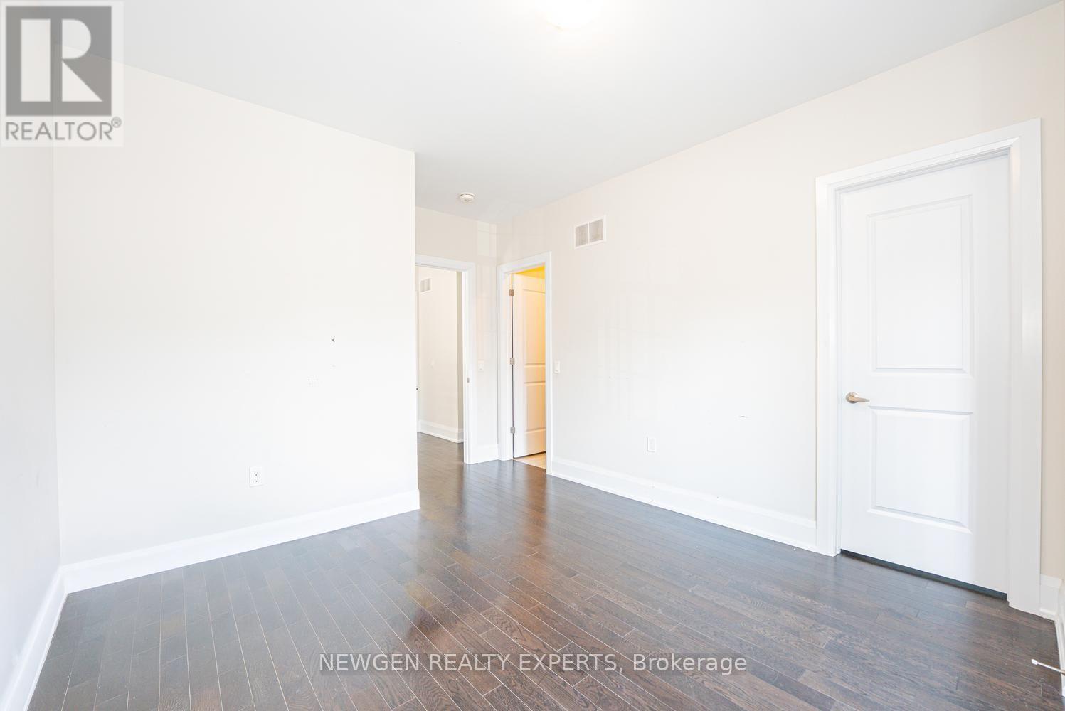 68 Stowmarket Street, Caledon, Ontario  L7C 3Y5 - Photo 35 - W13680564