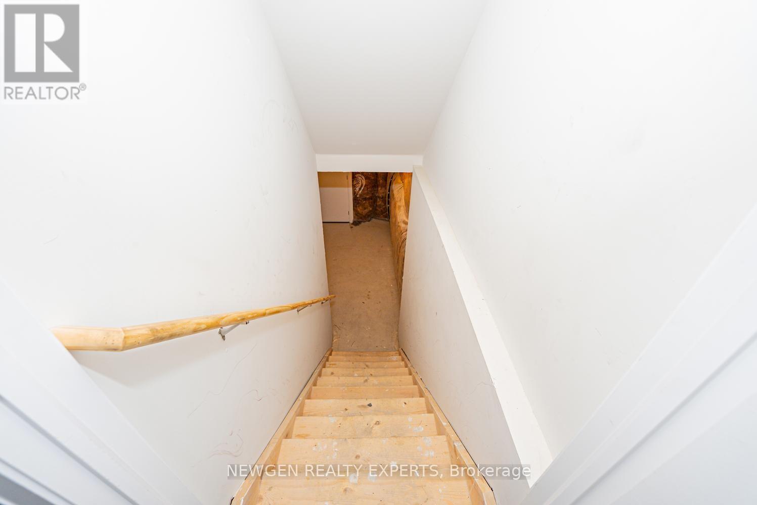 68 Stowmarket Street, Caledon, Ontario  L7C 3Y5 - Photo 40 - W13680564