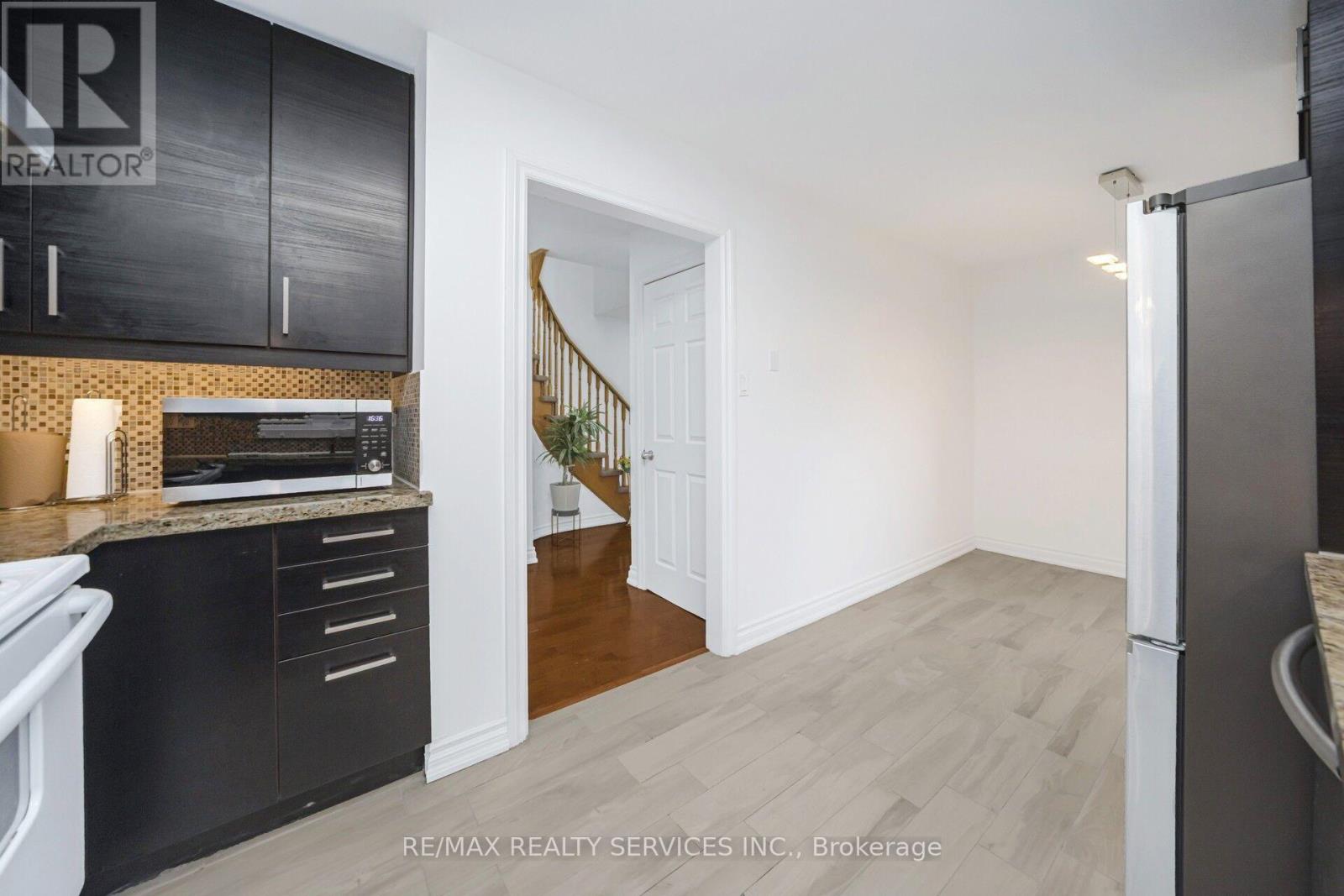 19 Wayne Nicol Drive, Brampton, Ontario  L6X 3Z2 - Photo 14 - W13676238