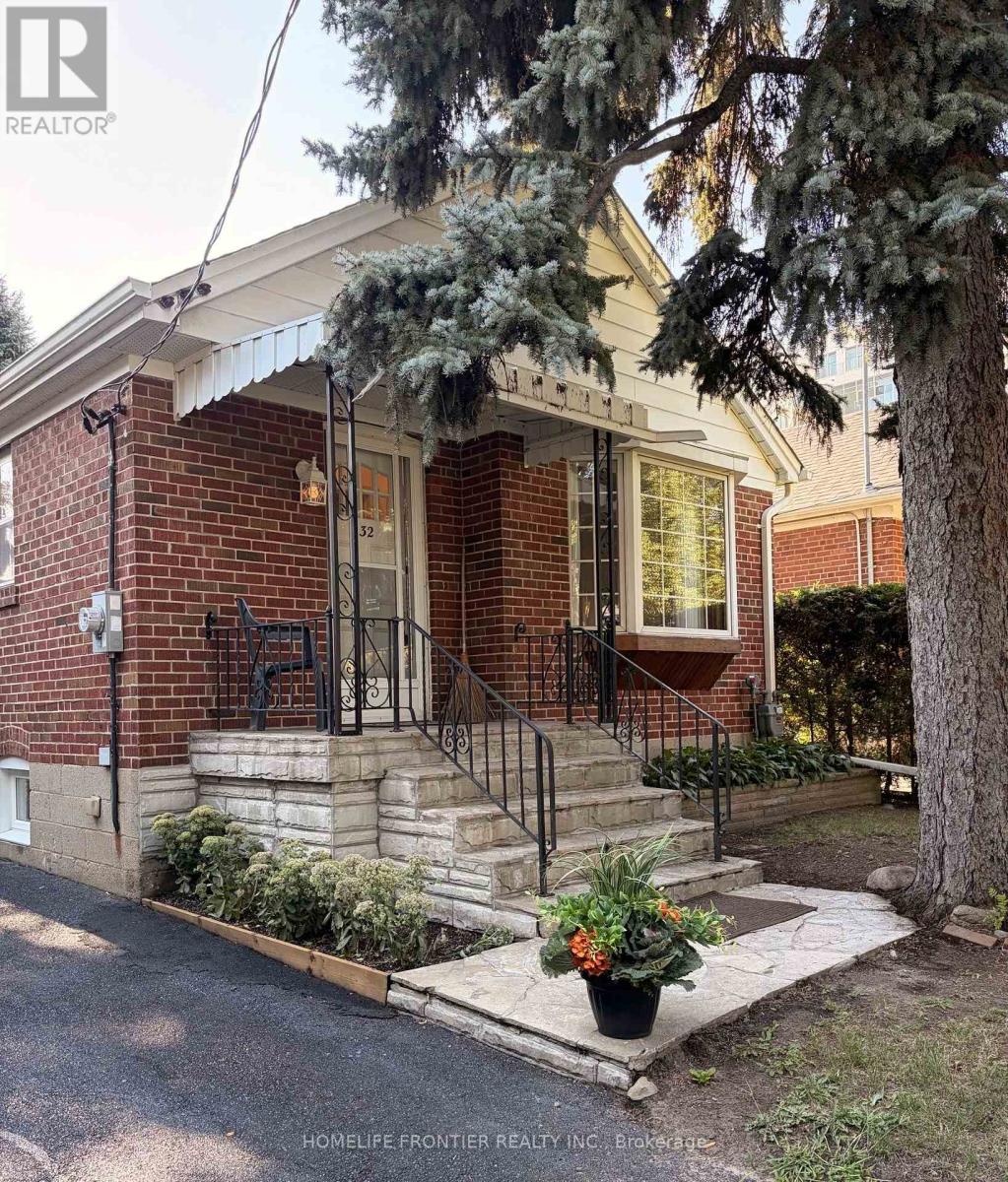 132 WESLEY STREET, Toronto, Ontario