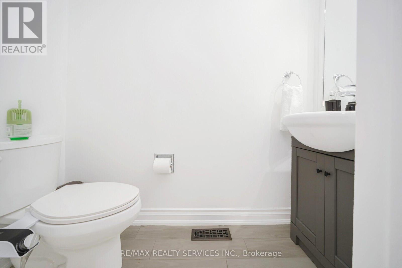19 Wayne Nicol Drive, Brampton, Ontario  L6X 3Z2 - Photo 17 - W13676238