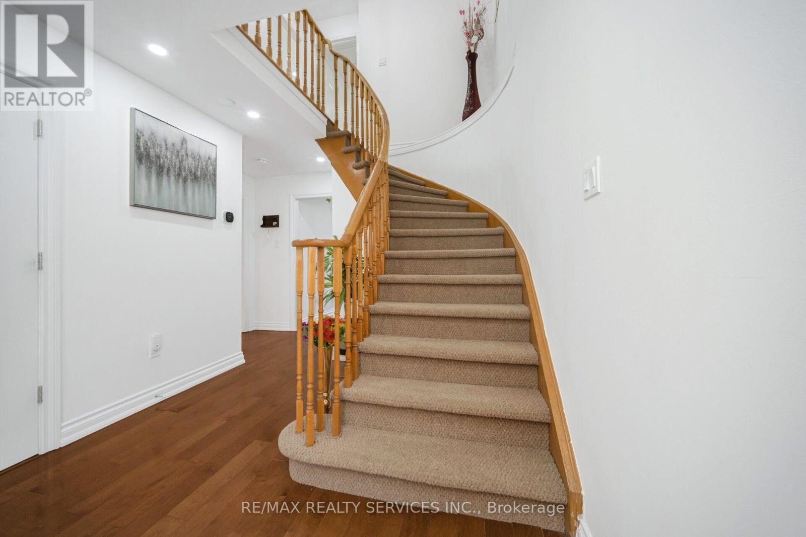 19 Wayne Nicol Drive, Brampton, Ontario  L6X 3Z2 - Photo 25 - W13676238