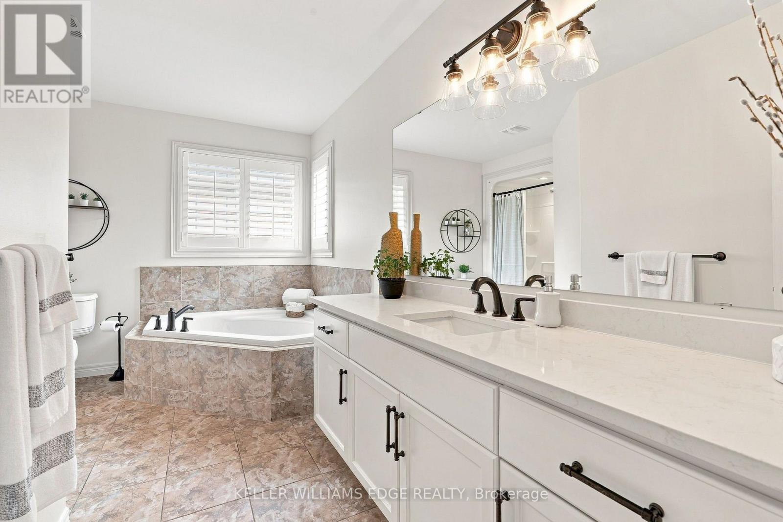 53 Valiant Circle, Hamilton, Ontario  L0R 1C0 - Photo 23 - X13680570