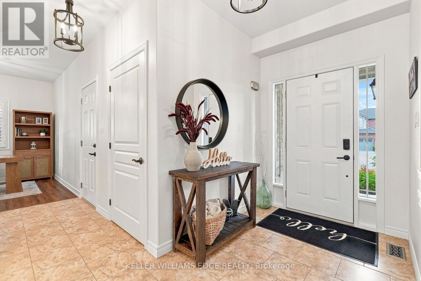 53 Valiant Circle, Hamilton, Ontario  L0R 1C0 - Photo 3 - X13680570