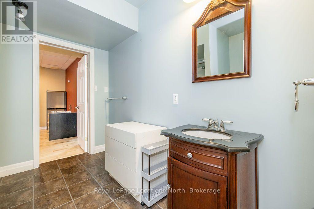 28 Marl Creek Drive, Springwater, Ontario  L0L 2K0 - Photo 31 - S13673116