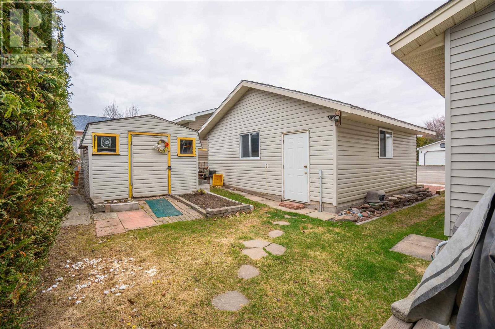 1015 Lake St, Sault Ste. Marie, Ontario  P6B 6B5 - Photo 3 - SM262196