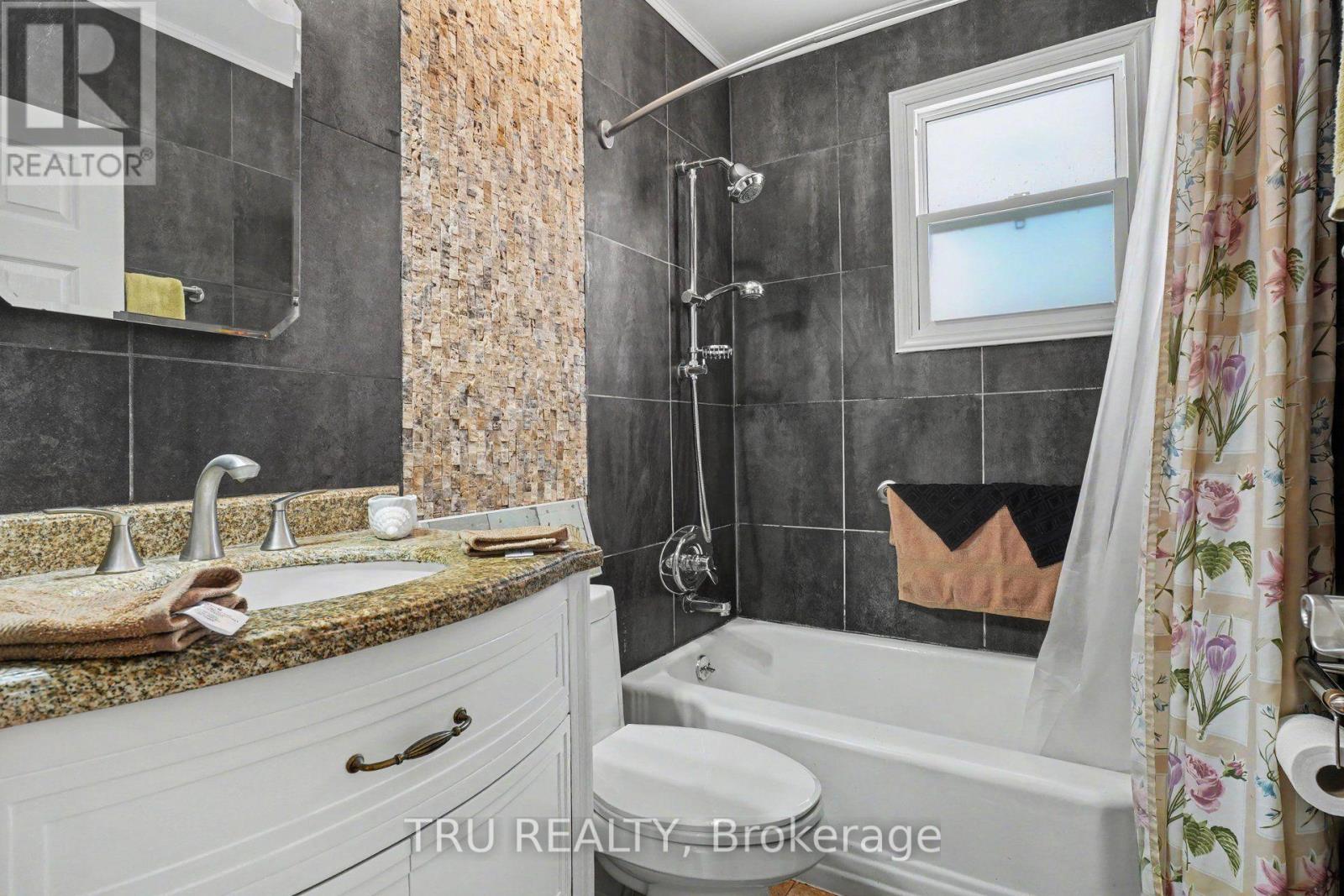1908 Saunderson Drive, Ottawa, Ontario  K1G 2C7 - Photo 12 - X13680514