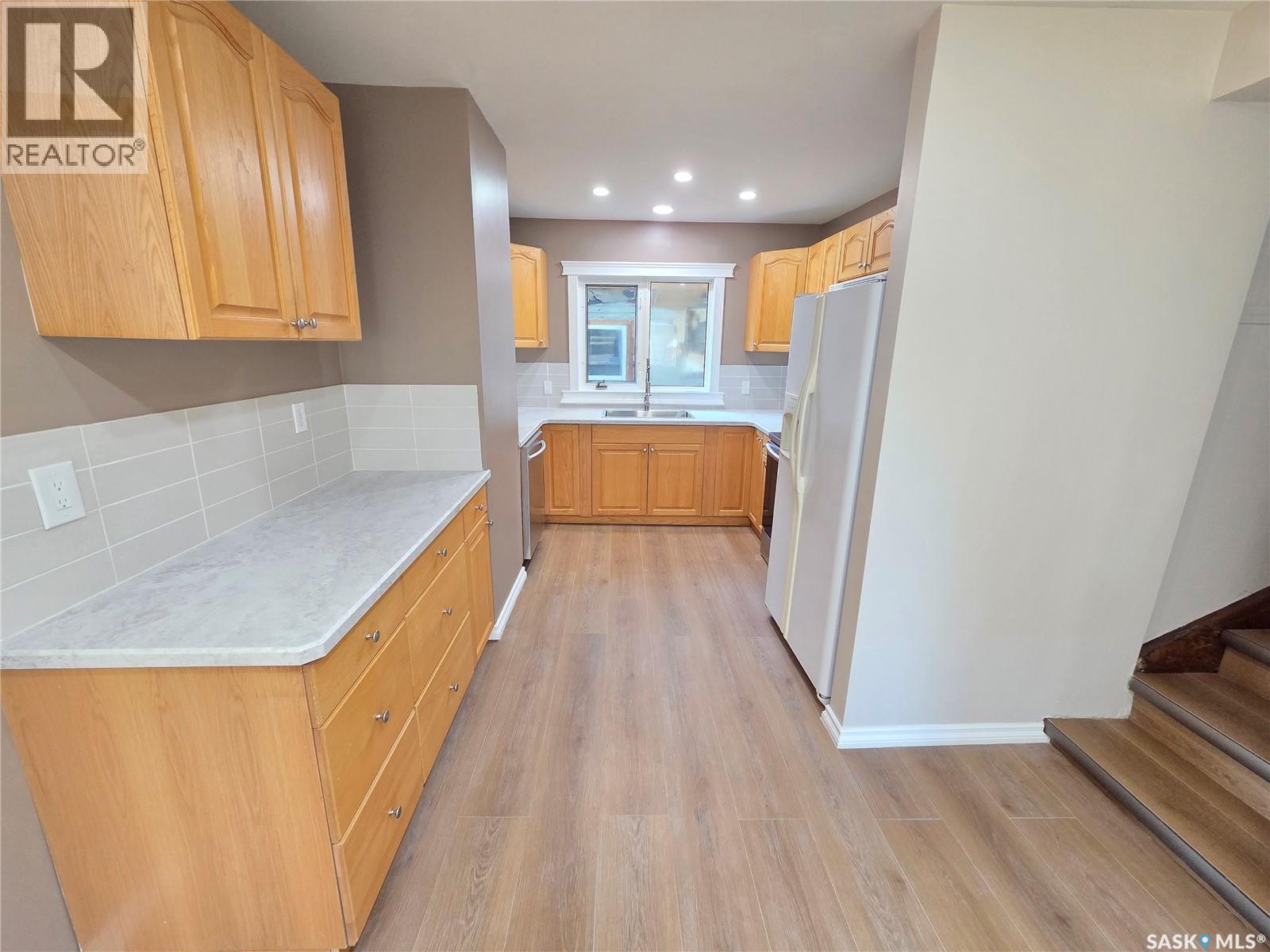 859 Cartier Avenue, Moose Jaw, Saskatchewan  S6H 1L9 - Photo 7 - SK043733