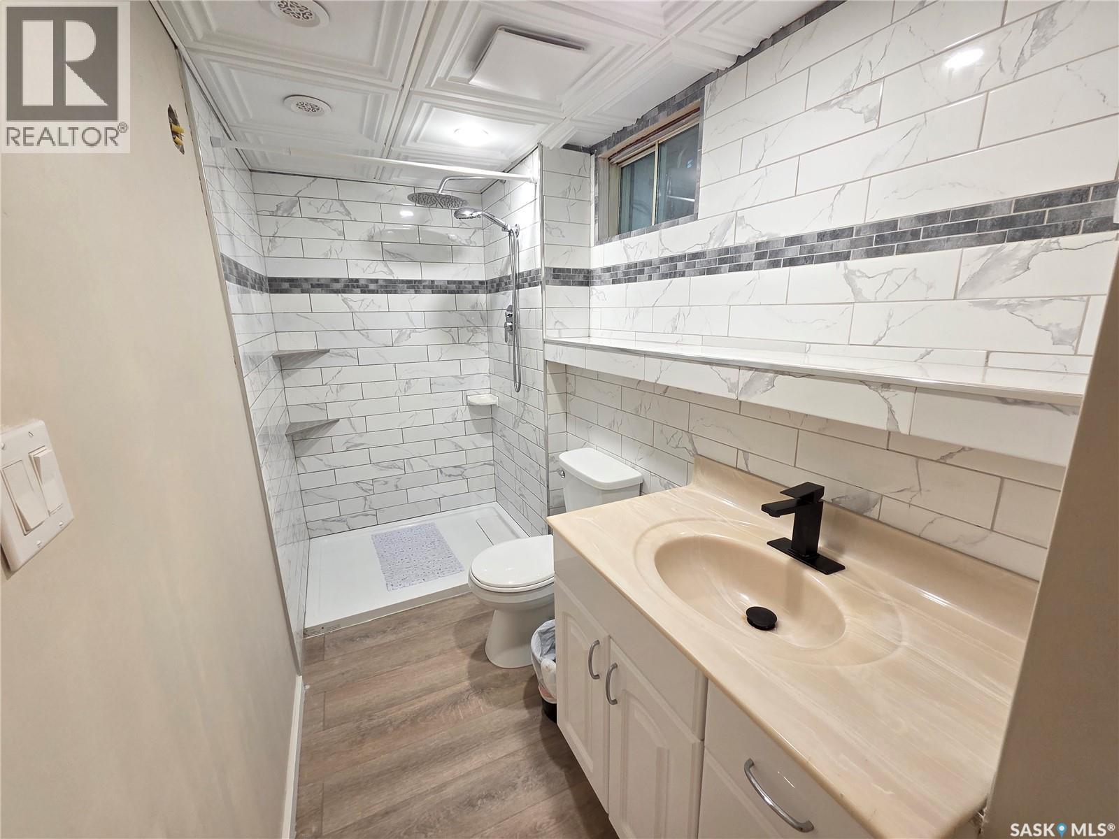 859 Cartier Avenue, Moose Jaw, Saskatchewan  S6H 1L9 - Photo 12 - SK043733