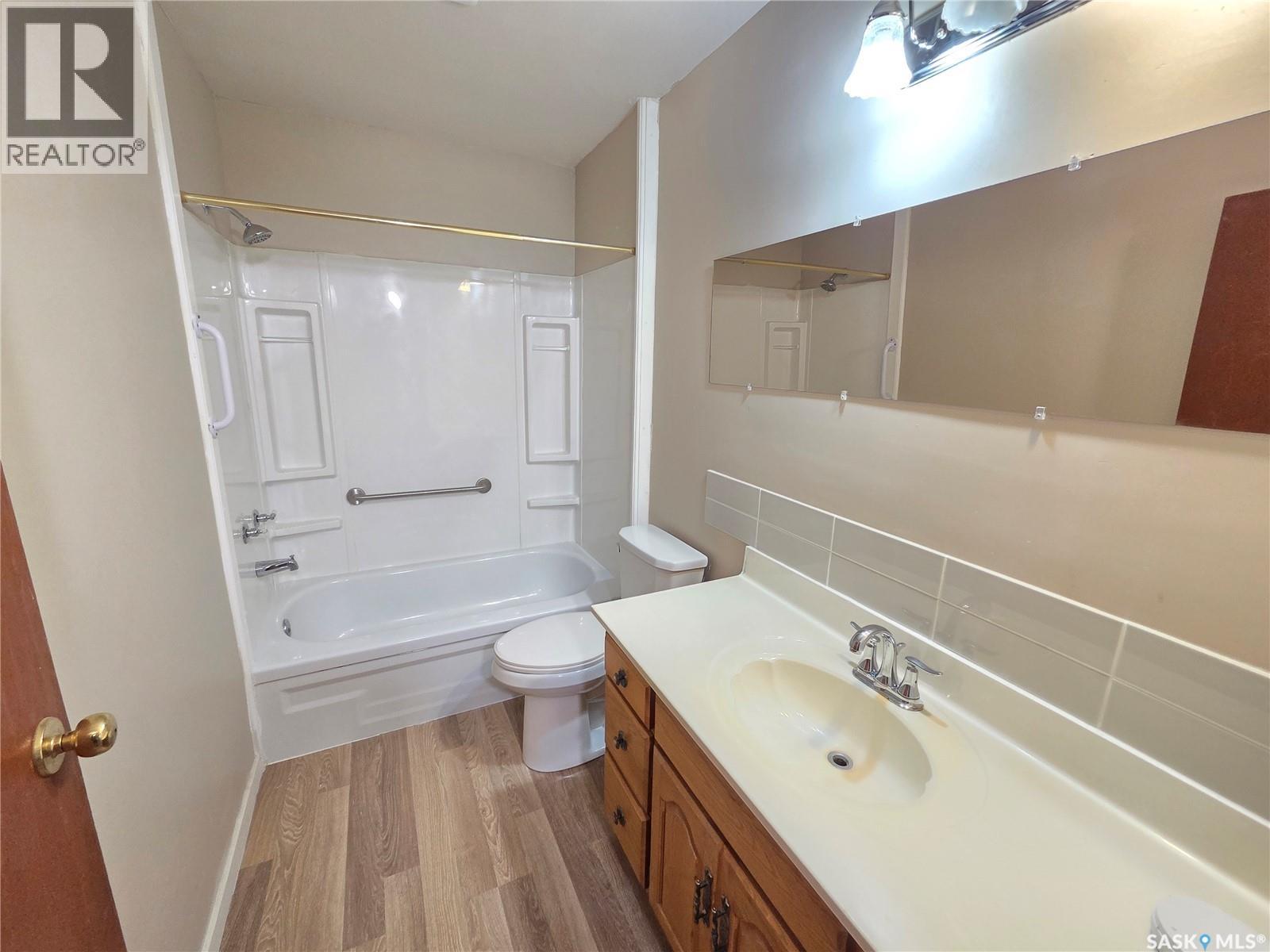 859 Cartier Avenue, Moose Jaw, Saskatchewan  S6H 1L9 - Photo 16 - SK043733