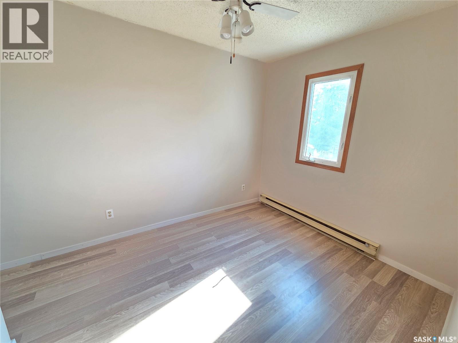 859 Cartier Avenue, Moose Jaw, Saskatchewan  S6H 1L9 - Photo 18 - SK043733