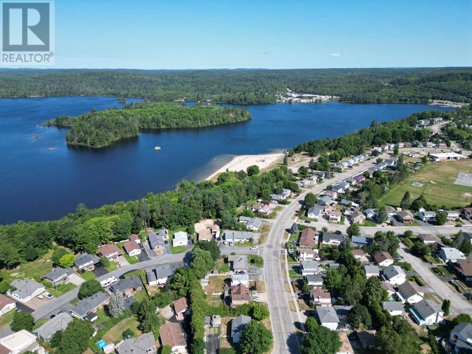 89c Spruce Ave, Elliot Lake, Ontario  P5A 2C1 - Photo 4 - SM262187