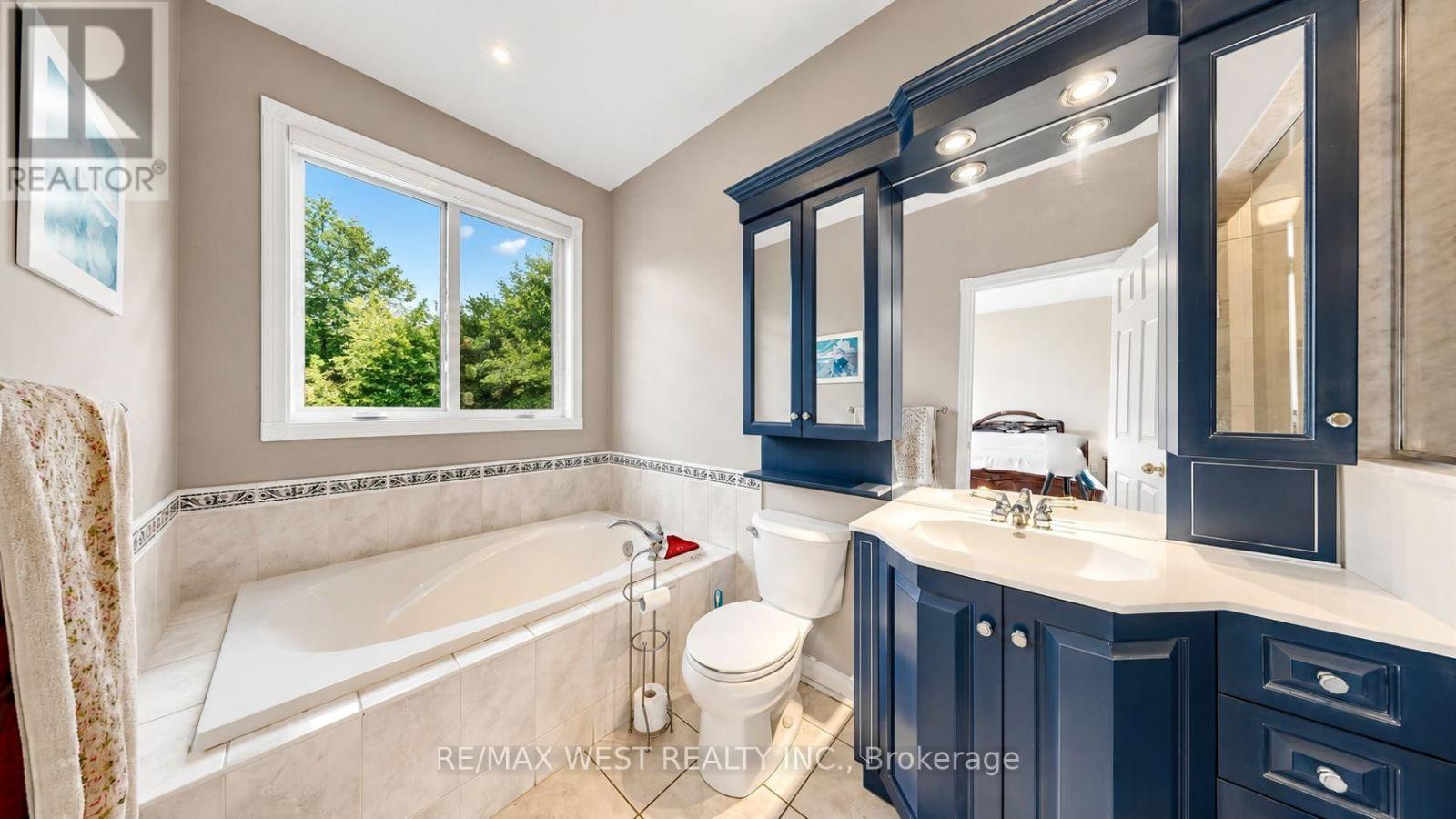 71 Gidleigh Park Crescent, Vaughan, Ontario  L4H 1J3 - Photo 28 - N13575154