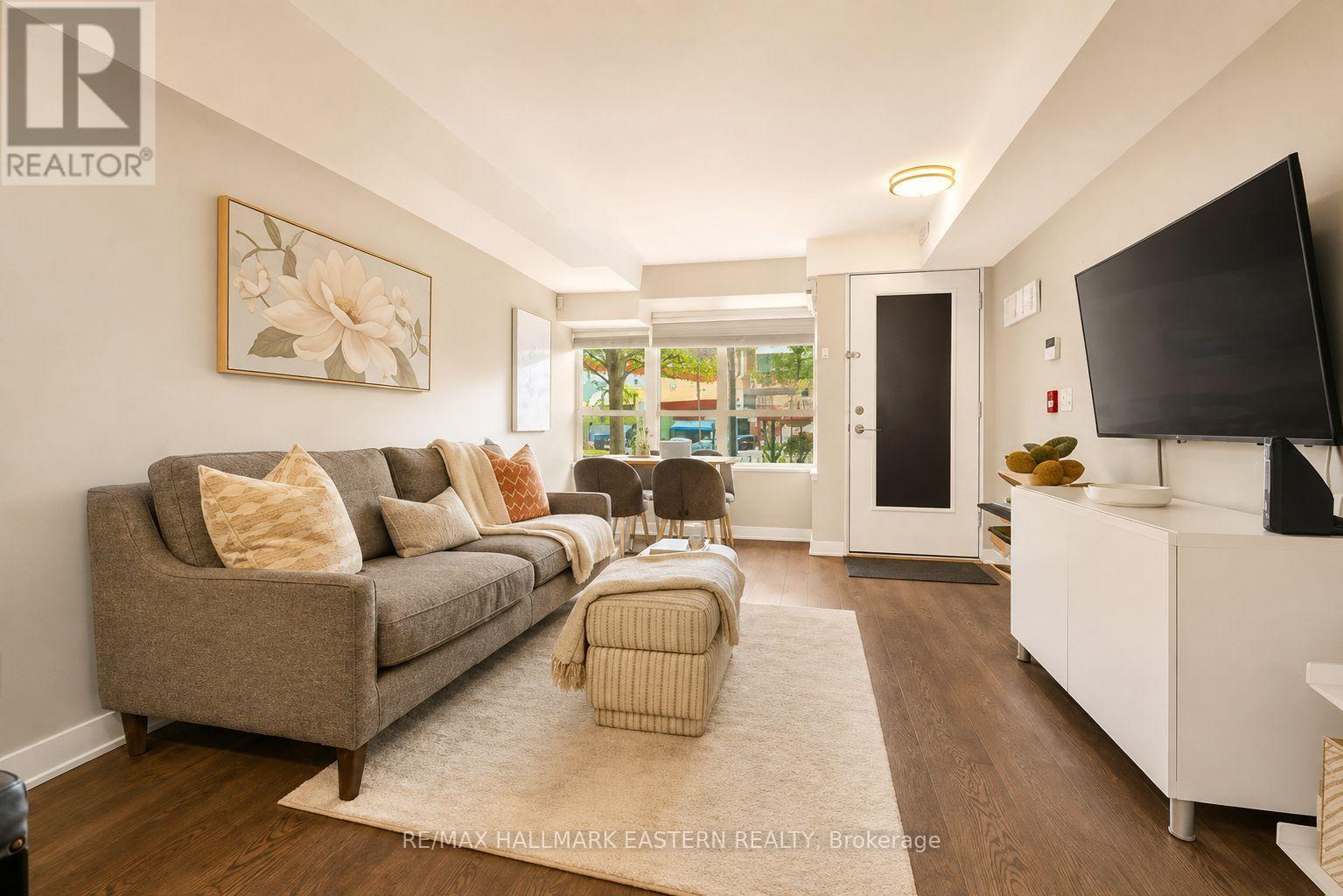 Th3 - 11 Superior Avenue, Toronto, Ontario  M8V 0A7 - Photo 2 - W13671108