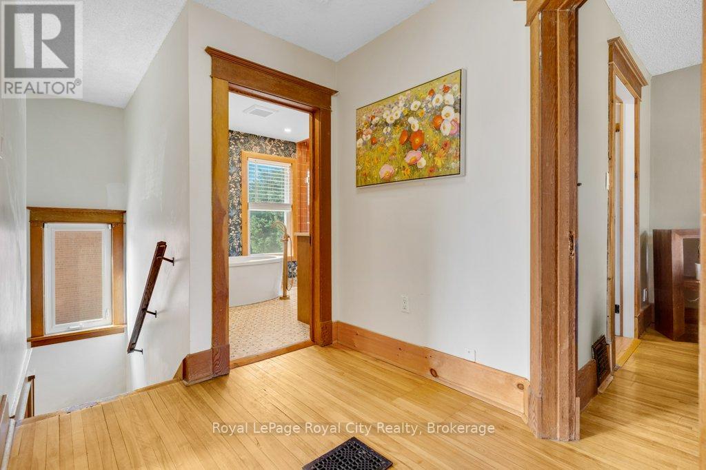 9 Wilbur Street N, Halton Hills, Ontario  L7J 2C3 - Photo 26 - W13680606