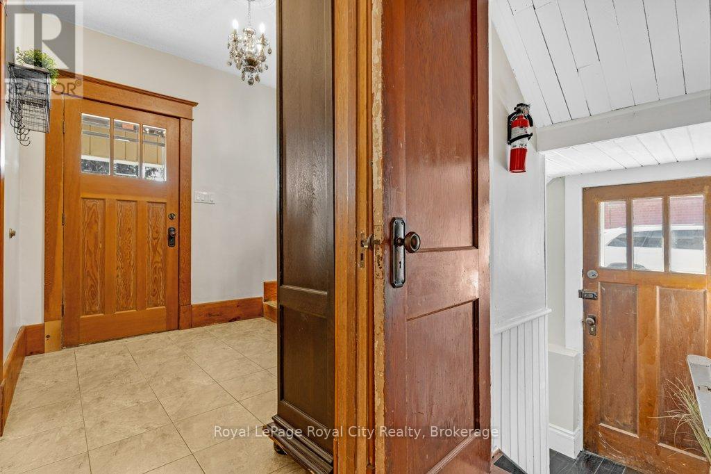 9 Wilbur Street N, Halton Hills, Ontario  L7J 2C3 - Photo 36 - W13680606