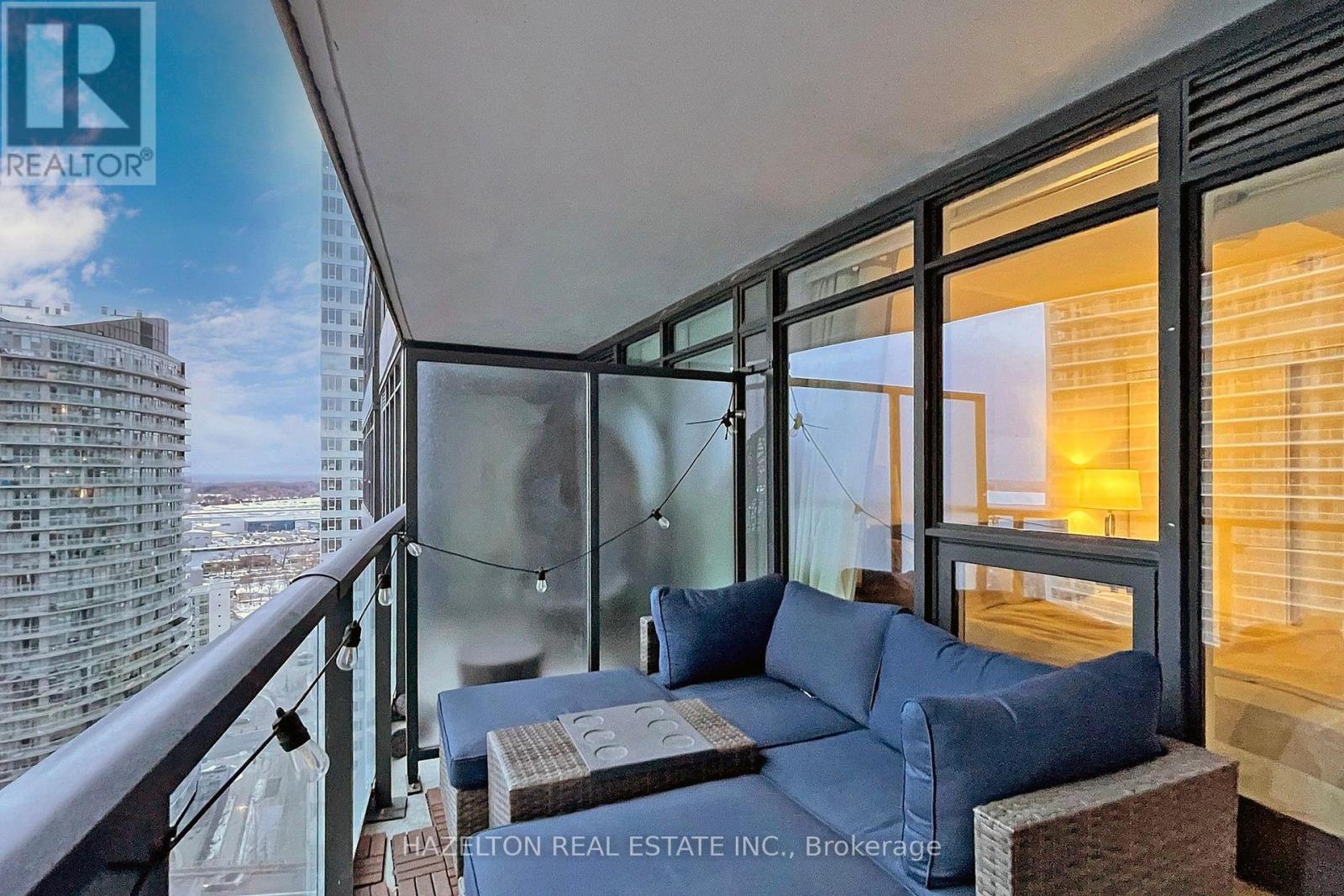 2510 - 70 Queens Wharf Road, Toronto, Ontario  M5V 0J2 - Photo 27 - C13680604
