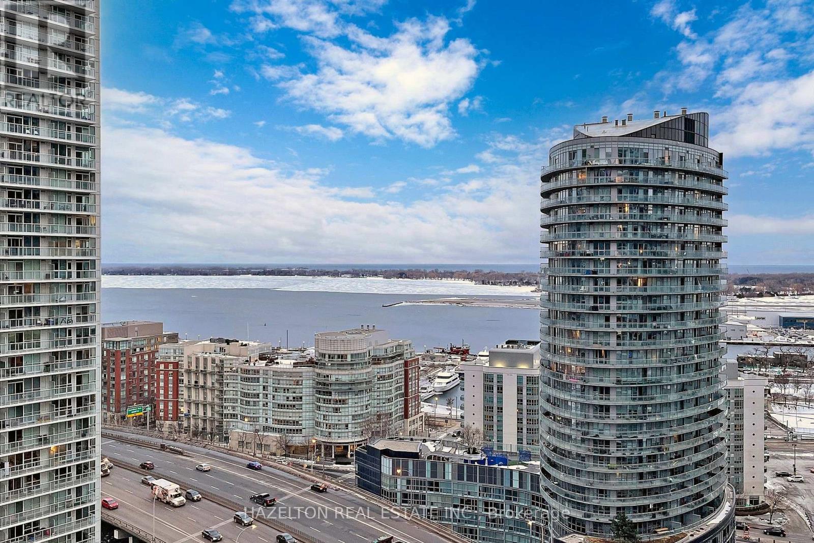 2510 - 70 Queens Wharf Road, Toronto, Ontario  M5V 0J2 - Photo 32 - C13680604