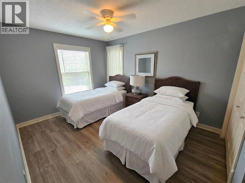 204 Eversyde Mews SW, Calgary, Alberta  T2Y 5A4 - Photo 11 - A2337730