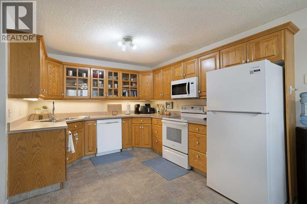11 10 Street W, Brooks, Alberta  T1R 0C1 - Photo 28 - A2336285