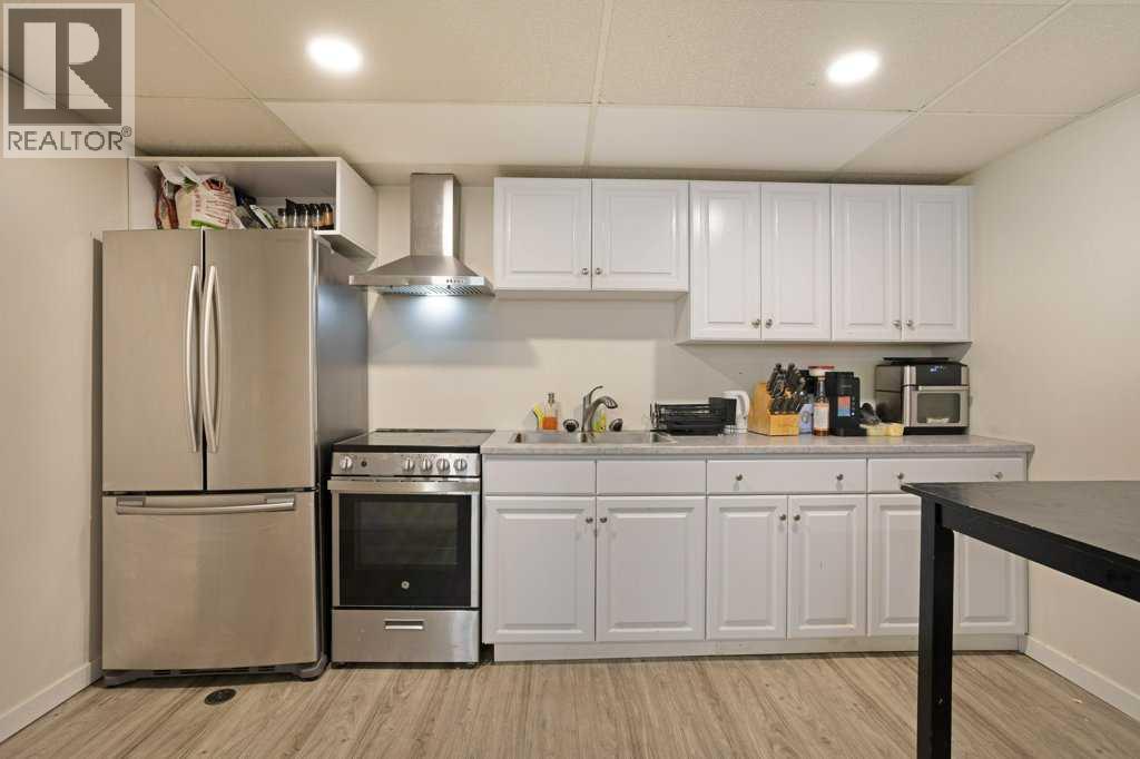11 10 Street W, Brooks, Alberta  T1R 0C1 - Photo 38 - A2336285