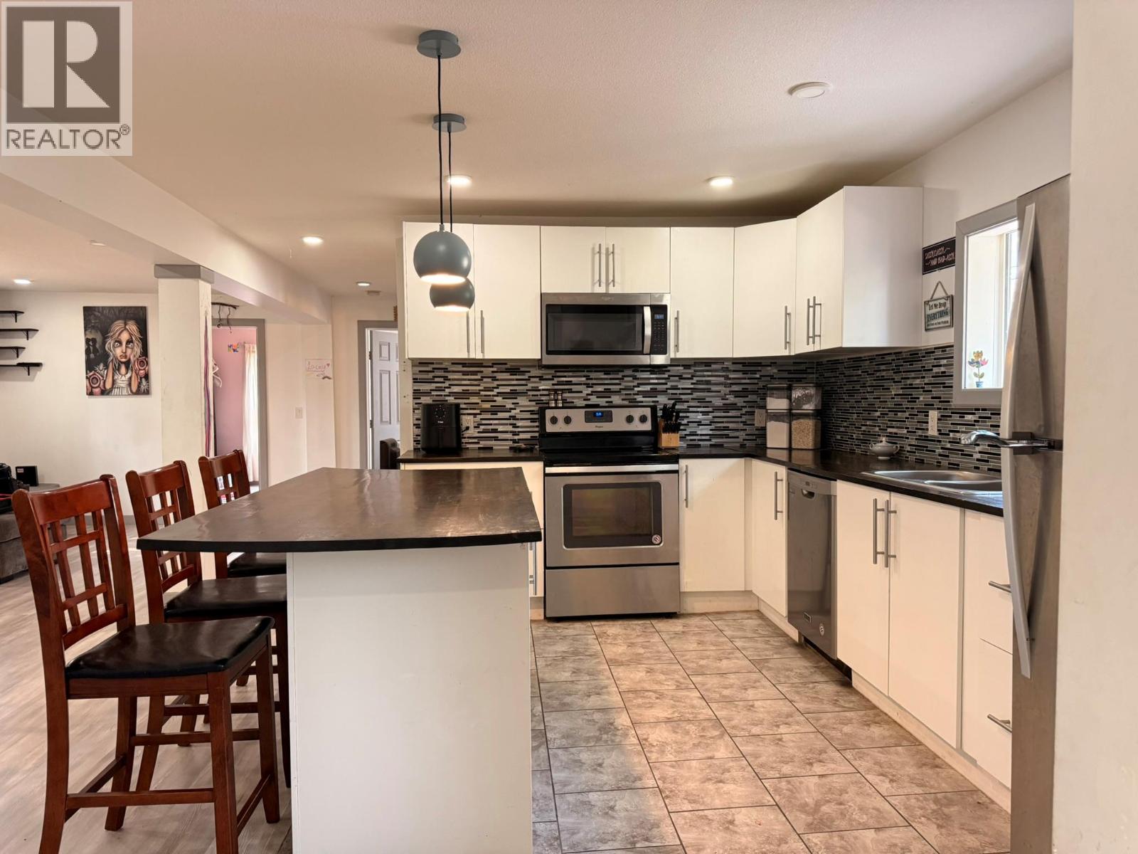 4954 Stevens Avenue, Canal Flats, British Columbia  V0B 1B0 - Photo 3 - 10396650