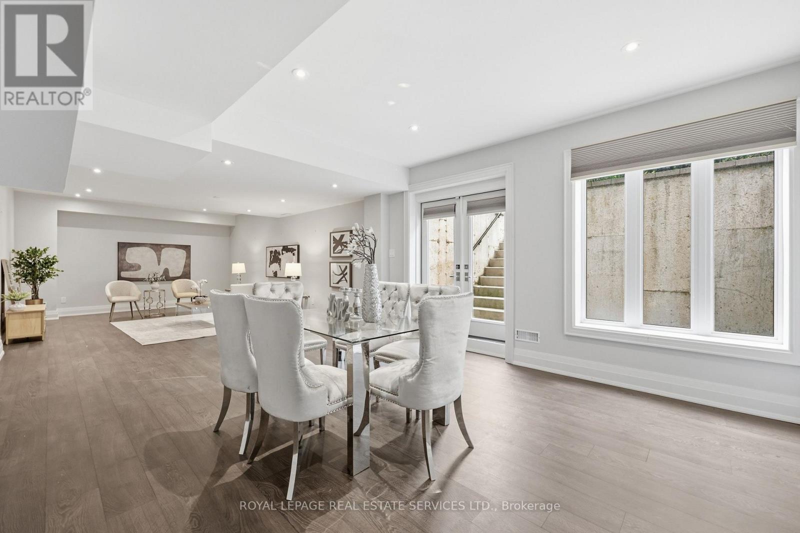 584 Weynway Court, Oakville, Ontario  L6L 4G7 - Photo 41 - W13666716