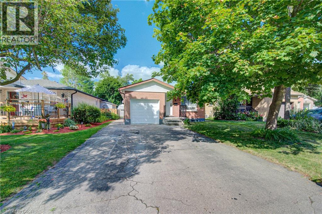 8 Pamela Place, Guelph, Ontario  N1H 8C9 - Photo 3 - 40847323