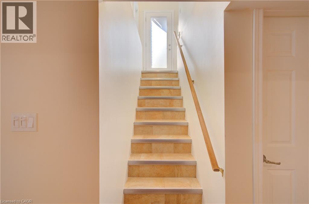 8 Pamela Place, Guelph, Ontario  N1H 8C9 - Photo 22 - 40847323