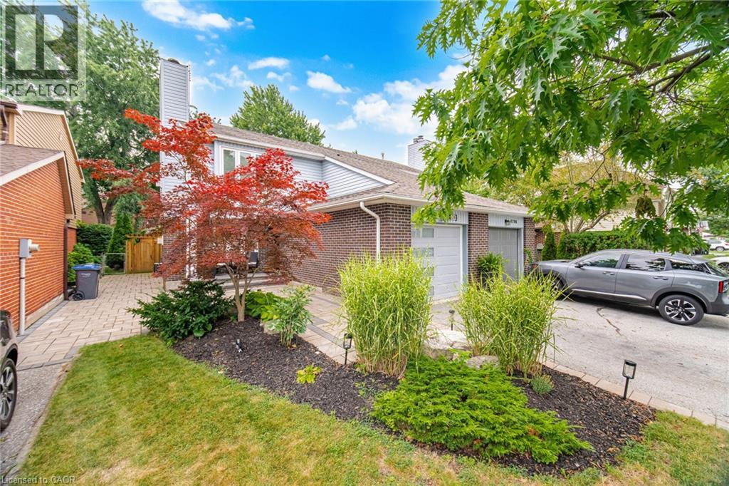 6298 Starfield Crescent, Mississauga, Ontario  L5N 1X4 - Photo 2 - 40855479