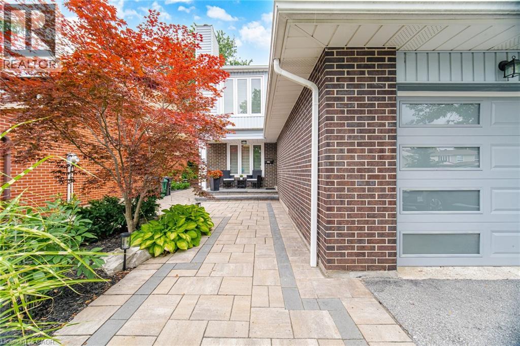 6298 Starfield Crescent, Mississauga, Ontario  L5N 1X4 - Photo 3 - 40855479